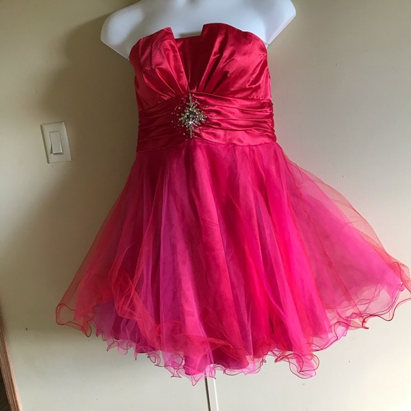 Masquerade Dresses & Skirts - Masquerade 14/15 prom dress